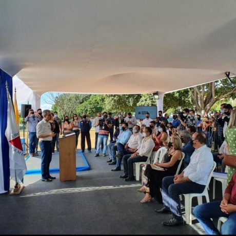 tenda com decoracao total em malha e piso tenda com decoracao total em malha e piso